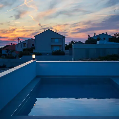 Pava Villa